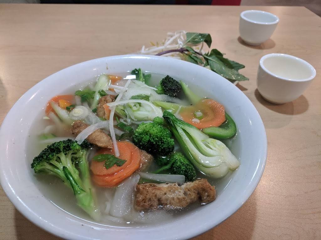 Phở Việt Nam 999 Oshawa | restaurant | 299 King St W, Oshawa, ON L1J 2J8, Canada | 9057288999 OR +1 905-728-8999