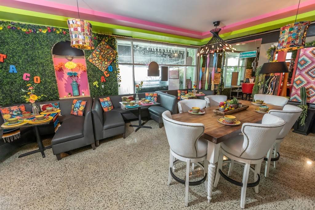 Taco Taco | restaurant | 1720 Collins Ave, Miami Beach, FL 33139, USA | 3056741160 OR +1 305-674-1160