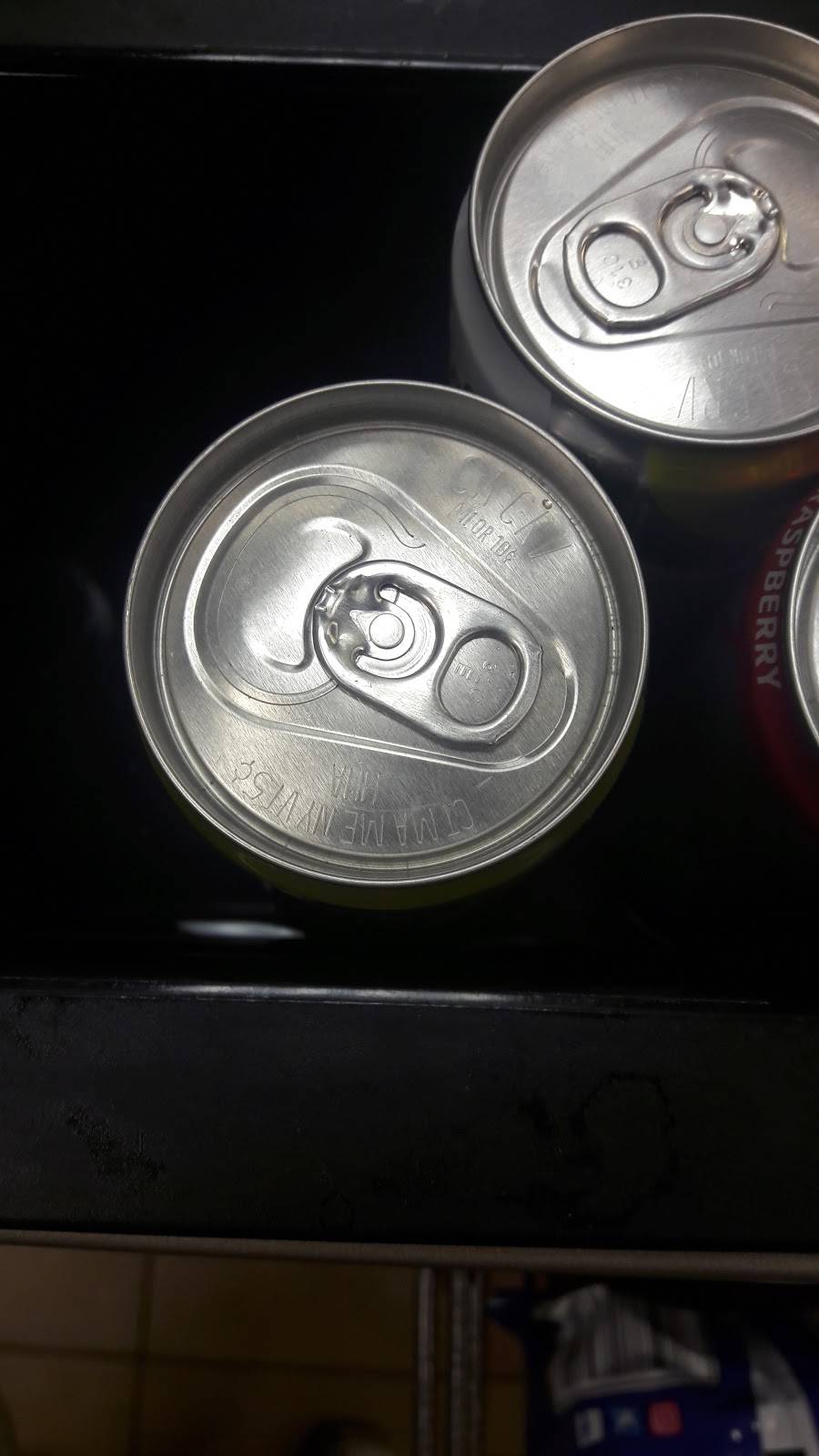 Subway | restaurant | 2311 Logan Ave, Waterloo, IA 50703, USA | 3192347030 OR +1 319-234-7030