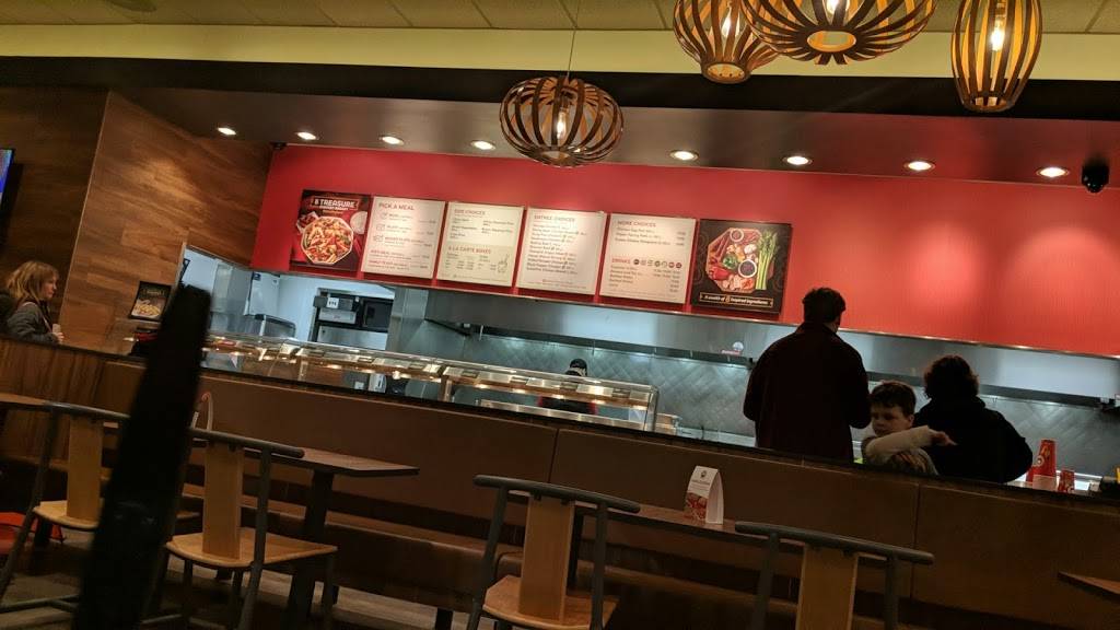 Panda Express | restaurant | 935 Windham Ct, Youngstown, OH 44512, USA | 3309657388 OR +1 330-965-7388