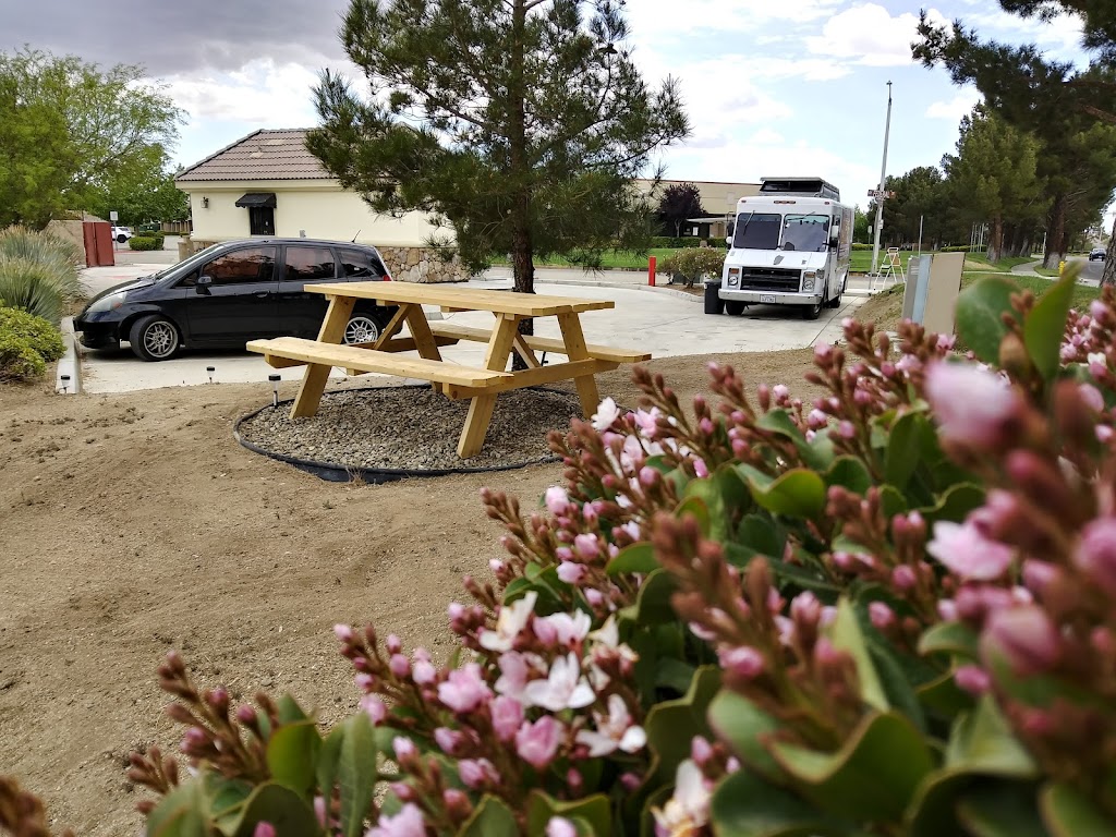 home food cafe | restaurant | 230 Federal Drive, Lancaster, CA 93535, USA | 6617261399 OR +1 661-726-1399