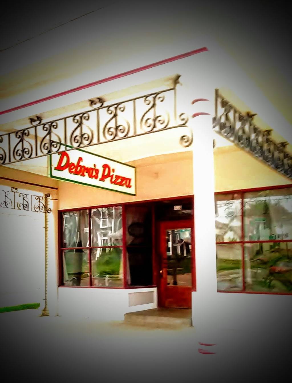 Debras Pizza | restaurant | 318 Hudson Ave, Newark, OH 43055, USA | 7403451350 OR +1 740-345-1350