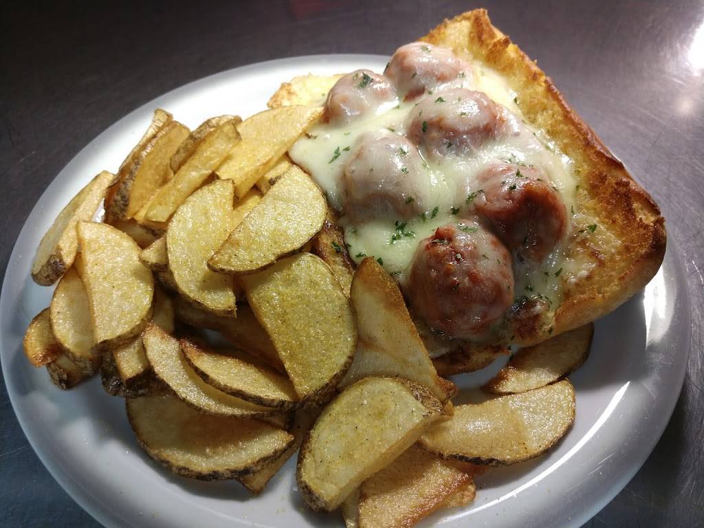 GGs place LLC | restaurant | 15 S Hawkeye Ave, Nora Springs, IA 50458, USA | 6417492577 OR +1 641-749-2577