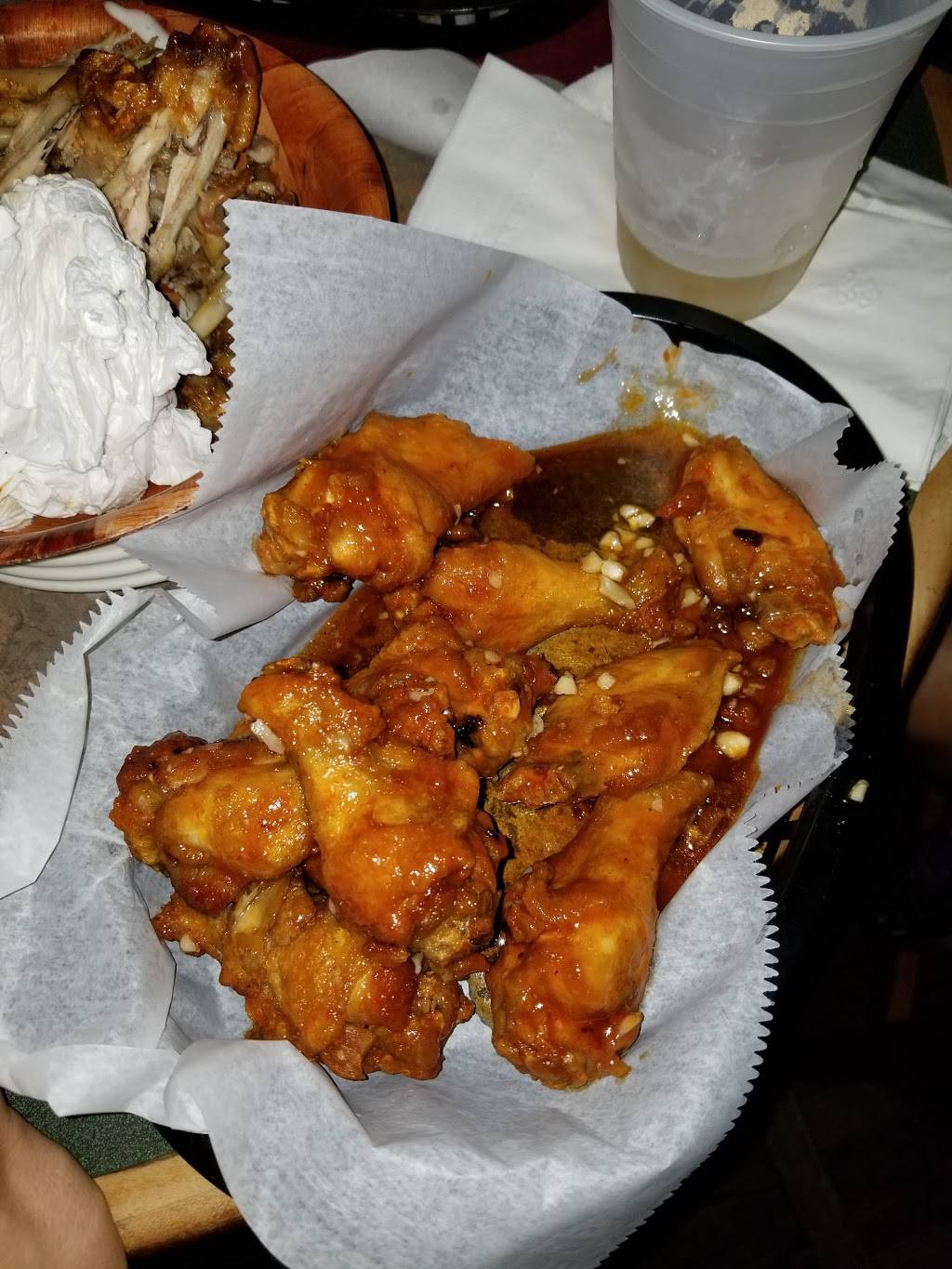 Brian Dempseys | restaurant | 3931 Bell Blvd, Bayside, NY 11361, USA | 7186313024 OR +1 718-631-3024