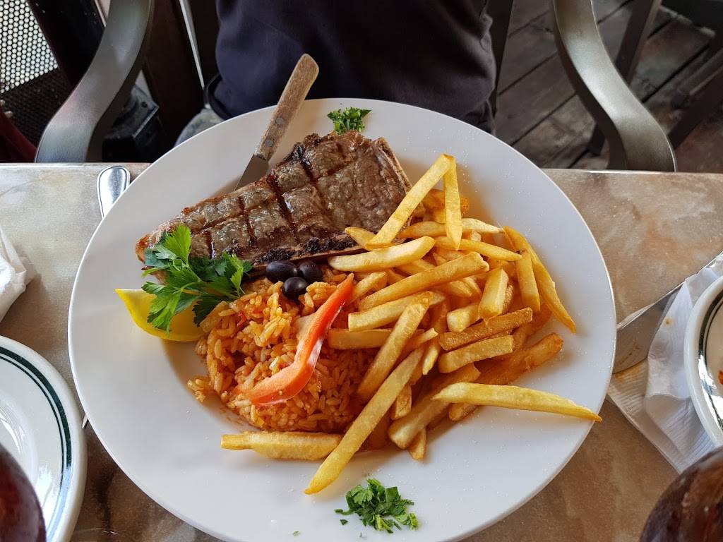 Amadeus Restaurant | restaurant | 184 Augusta Ave, Toronto, ON M5T 2L6, Canada | 4165911245 OR +1 416-591-1245