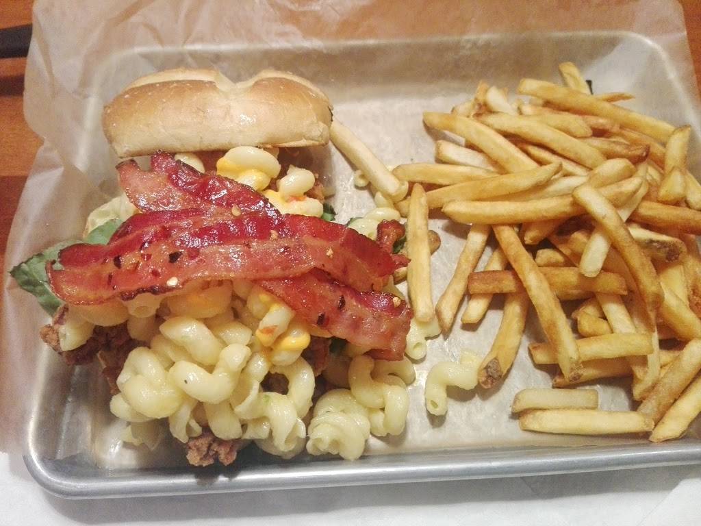 Fatz Southern Kitchen | restaurant | 3140 E Andrew Johnson Hwy, Greeneville, TN 37745, USA | 4237879090 OR +1 423-787-9090