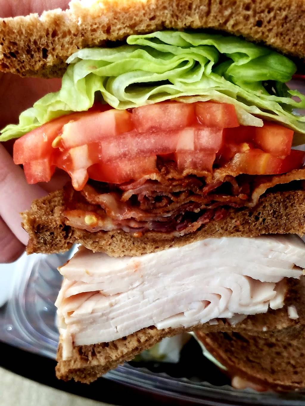 New York Deli News | restaurant | 7105 E Hampden Ave, Denver, CO 80224, USA | 3037594741 OR +1 303-759-4741