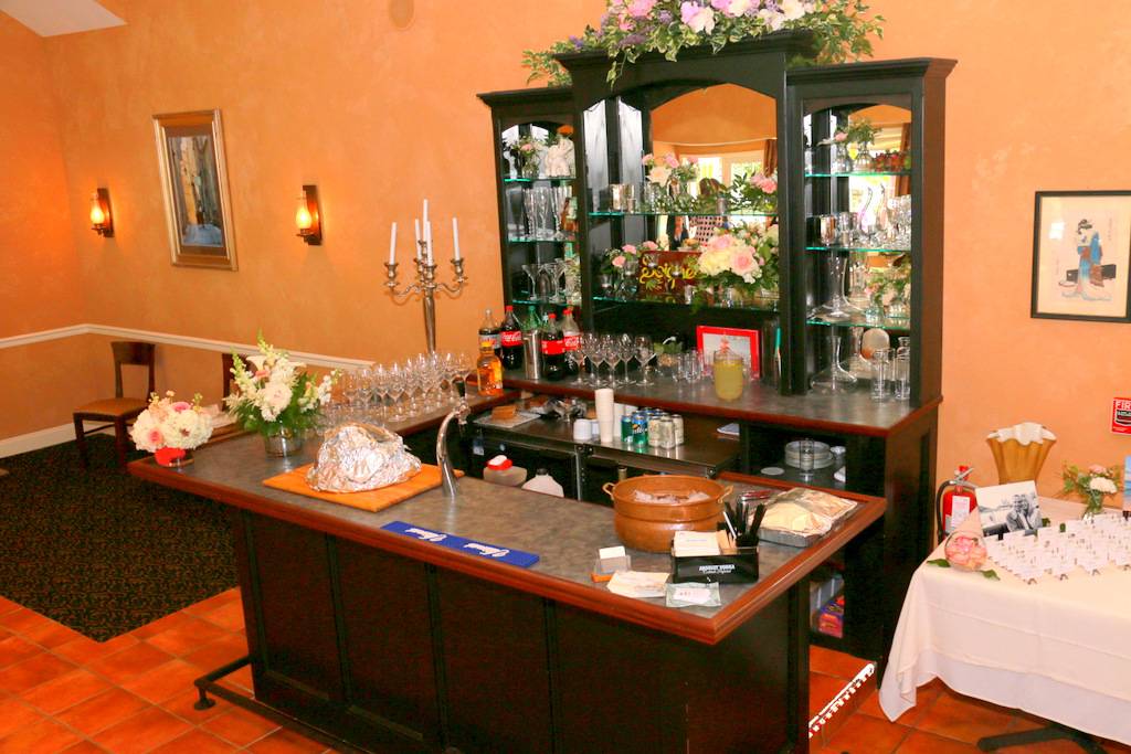 Andres Lakeside Dining | restaurant | 112 Tomahawk Trail, Sparta Township, NJ 07871, USA | 9737266000 OR +1 973-726-6000