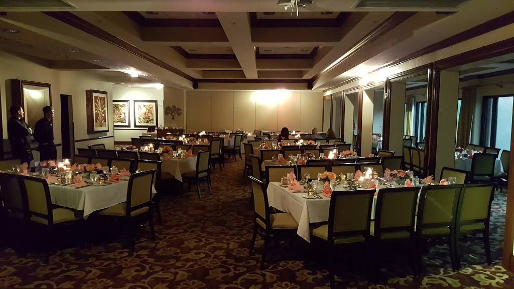 The Villages at Country Creek Creekside Restaurant | restaurant | 21180 Country Creek Dr, Estero, FL 33928, USA | 2399474488 OR +1 239-947-4488