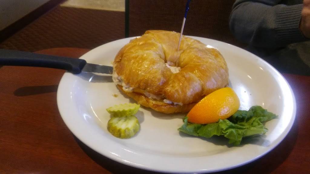 Dianes Restaurant | restaurant | 1951 Anderson Ferry Rd, Cincinnati, OH 45238, USA | 5134516500 OR +1 513-451-6500