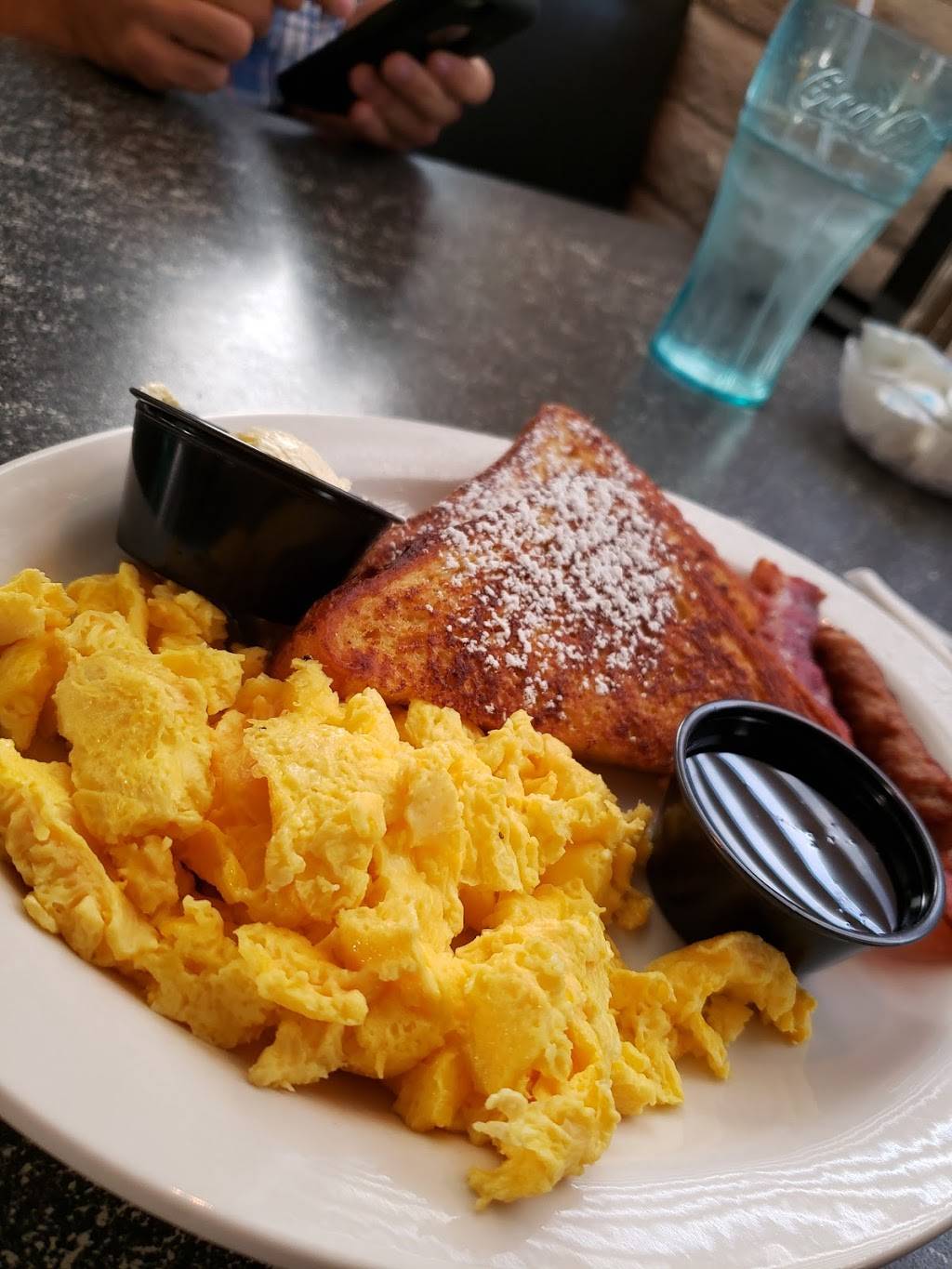 Hot Rod Diner | restaurant | 8155 Lander Ave, Hilmar, CA 95324, USA | 2096641022 OR +1 209-664-1022