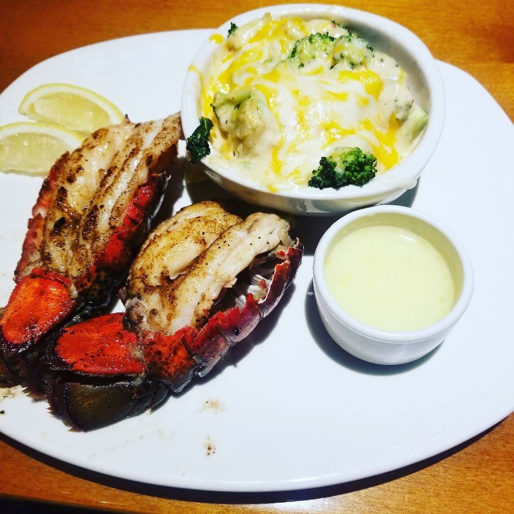 Outback Steakhouse | restaurant | 1700 W New Haven Ave, Melbourne, FL 32904, USA | 3213731196 OR +1 321-373-1196