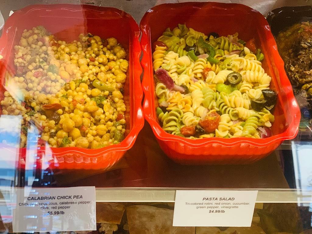 Mangia Macaroni | restaurant | 1543 Spring Garden St, Philadelphia, PA 19130, USA | 2155631690 OR +1 215-563-1690