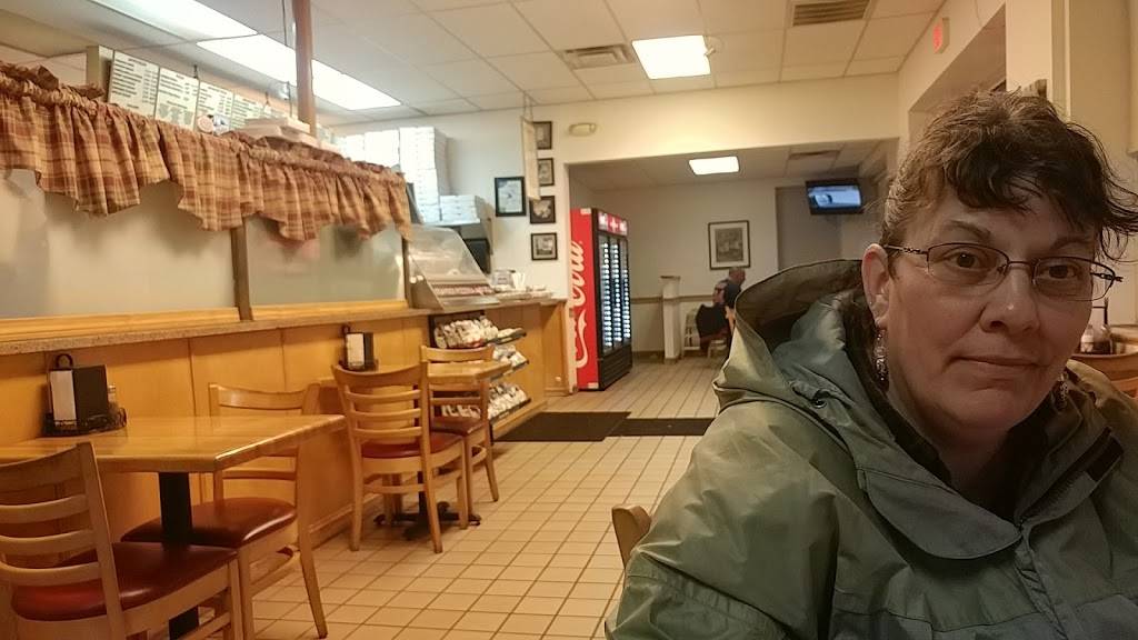 Stavros Pizzeria & Deli | restaurant | 425 Forest Ave, Portland, ME 04101, USA | 2077619200 OR +1 207-761-9200