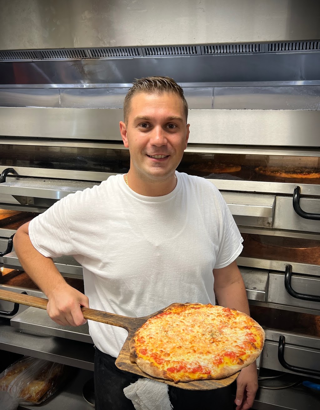 River Oaks Pizzeria | restaurant | 154 Sapwood Road Unit 107, Myrtle Beach, SC 29579, USA | 8437961350 OR +1 843-796-1350