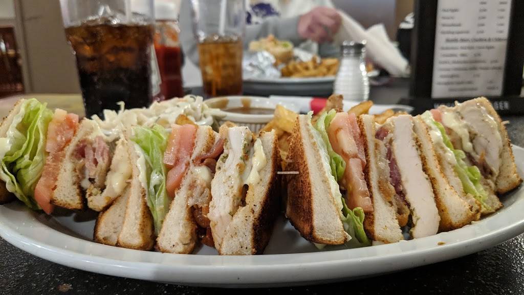 Richmond Gourmet Restaurant | restaurant | 3518 McBean St, Richmond, ON K0A 2Z0, Canada | 6138382888 OR +1 613-838-2888