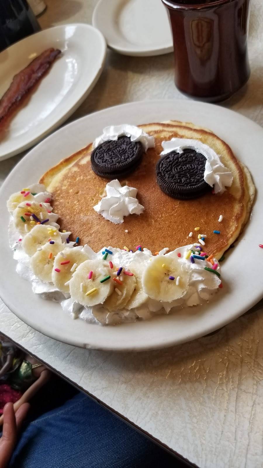 Kanes | restaurant | 44-15 College Boulevard, Flushing, NY 11355, USA | 7184635787 OR +1 718-463-5787