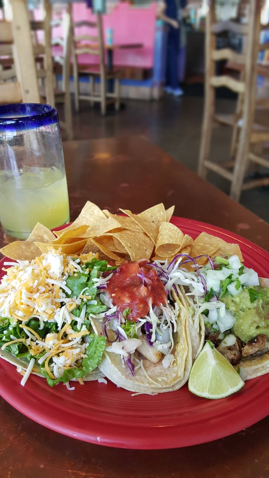 Dos Coyotes Border Cafe | cafe | 6450 Folsom Boulevard # 110 # 110, Sacramento, CA 95819, USA | 9164525696 OR +1 916-452-5696