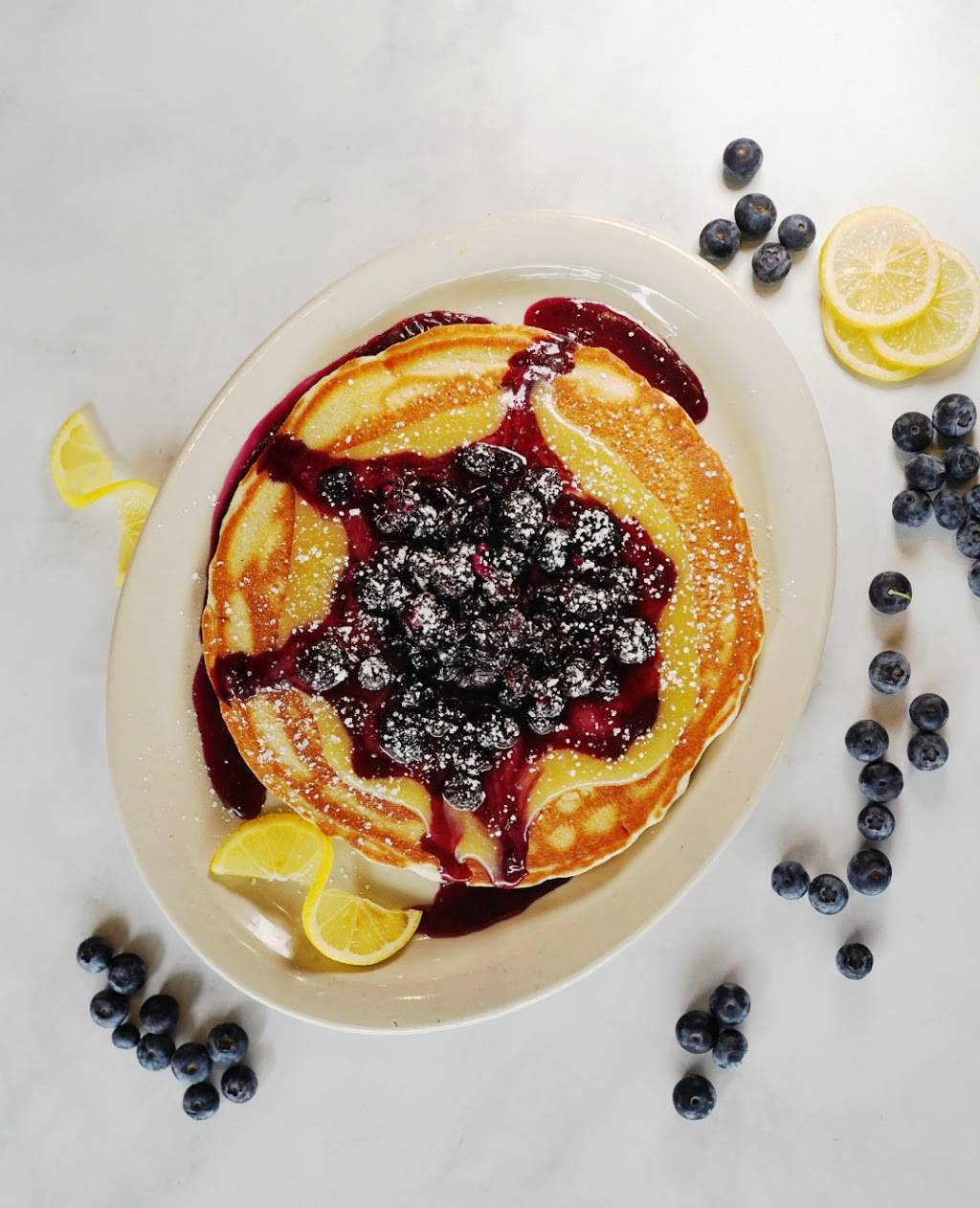 The Toasted Yolk Cafe | restaurant | 2129 W Davis St, Conroe, TX 77304, USA | 9368283944 OR +1 936-828-3944