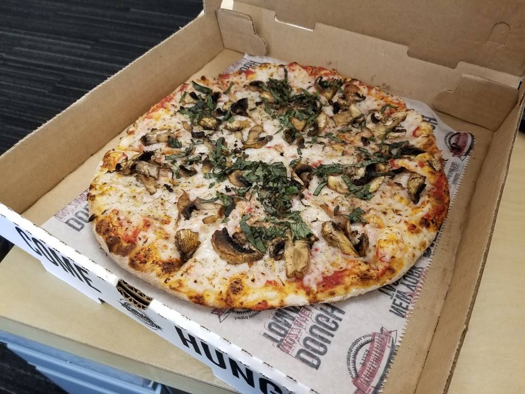 Manhattan Pizza | restaurant | 12975 Highland Crossing Dr C, Herndon, VA 20171, USA | 7034816580 OR +1 703-481-6580