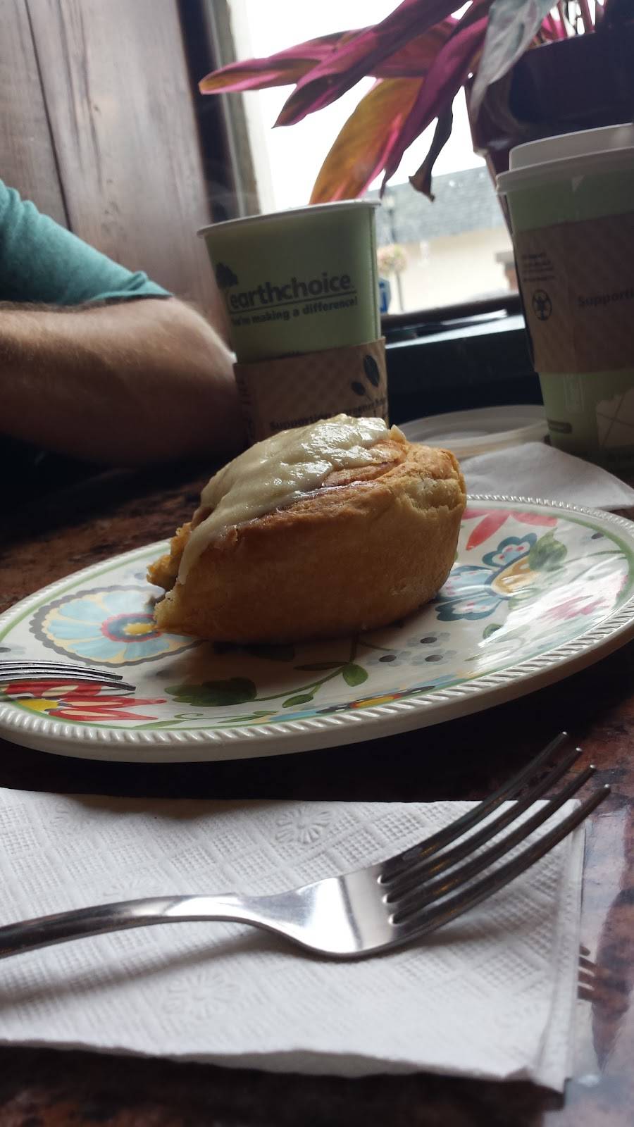 The Edge Coffee House & Roasting Co /Edge Ministries Inc | cafe | 1366 Main St, Crete, IL 60417, USA | 7082797211 OR +1 708-279-7211