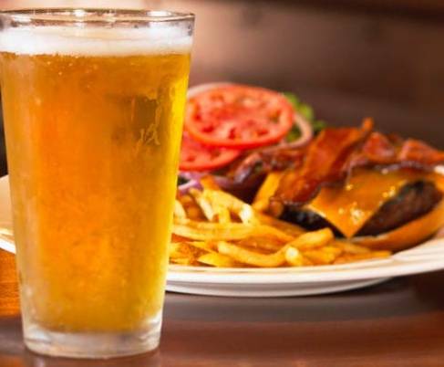 Bora Boras Bar & Grill | restaurant | 11650 13 Mile Rd, Warren, MI 48093, USA | 5863935808 OR +1 586-393-5808