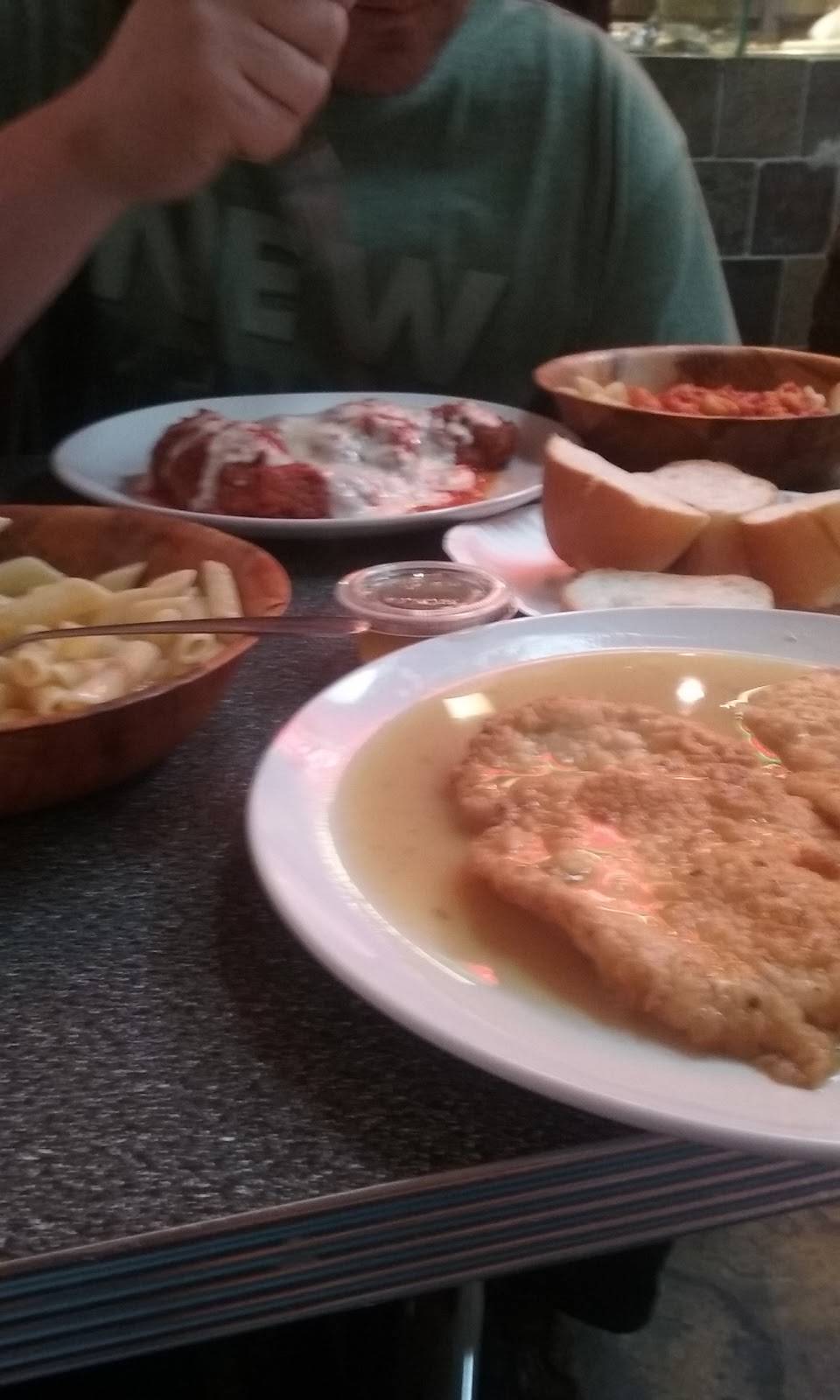 Famous Pizza Express | restaurant | 570 Kappock St, Bronx, NY 10463, USA | 7185488510 OR +1 718-548-8510