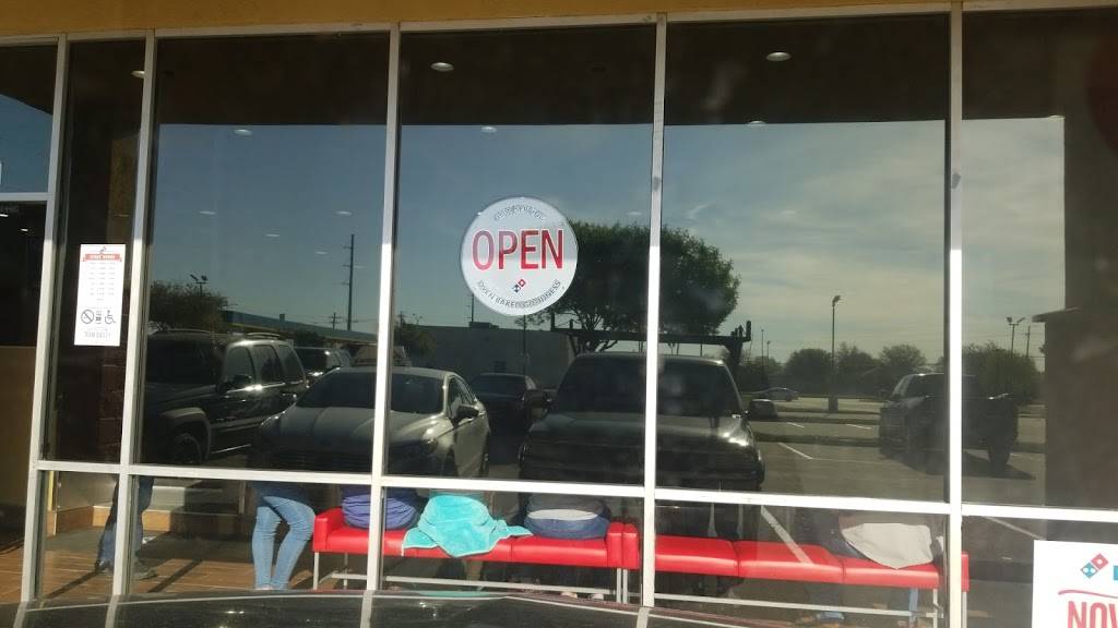 Dominos Pizza | meal delivery | 4950 W Illinois Ave, Dallas, TX 75211, USA | 9728953030 OR +1 972-895-3030