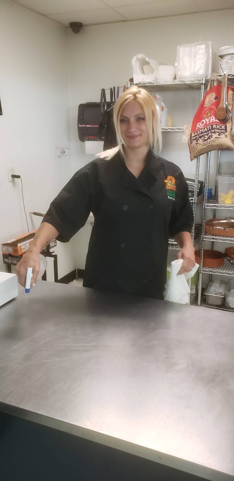 Rajs Taco House | restaurant | 7887 N Rampart Range Rd, Littleton, CO 80125, USA | 3039799226 OR +1 303-979-9226