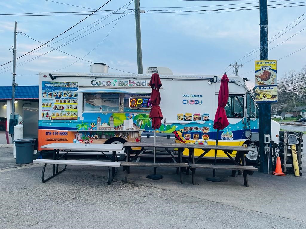 Coco Baleada | restaurant | 1668 Antioch Pike, Antioch, TN 37013, USA | 6154915888 OR +1 615-491-5888