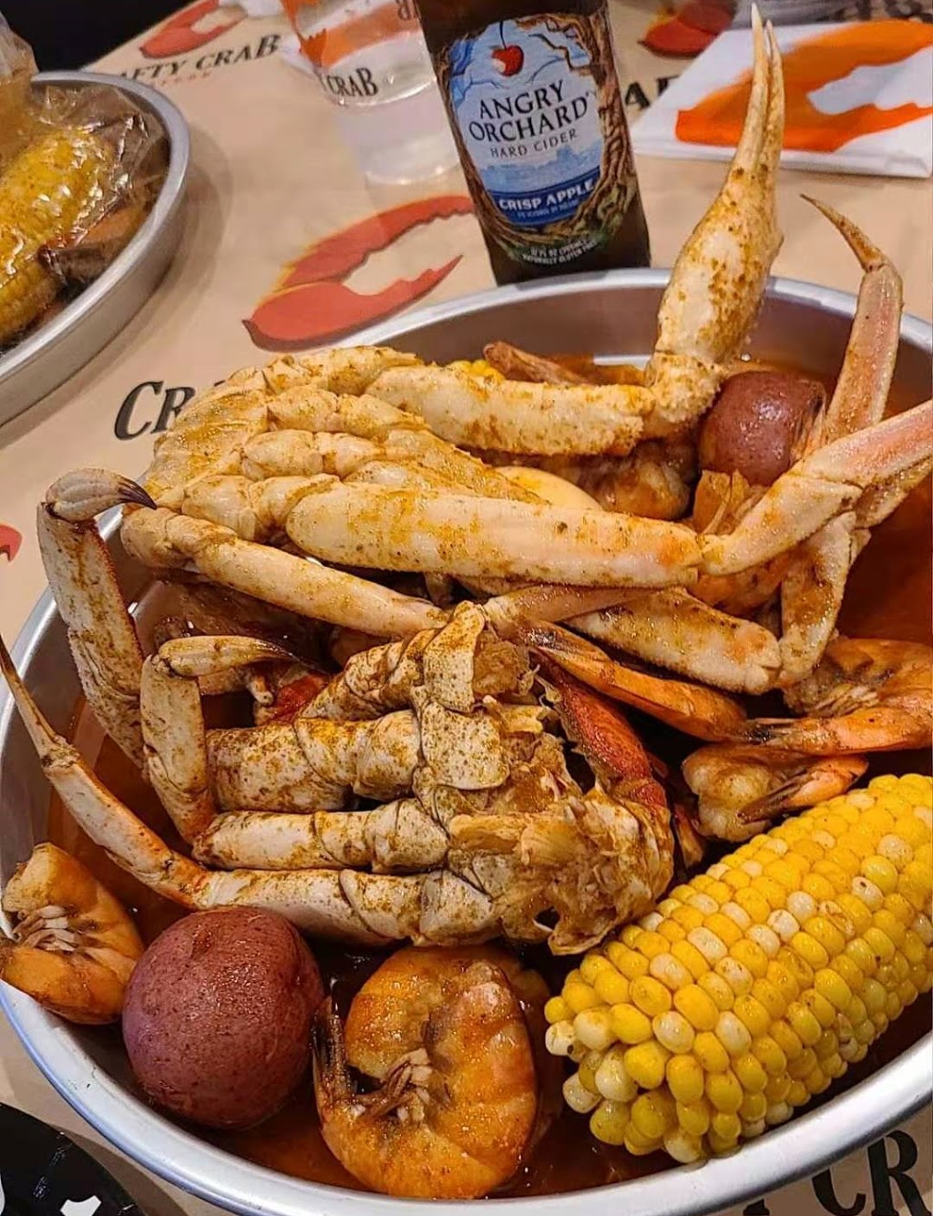 Crafty Crab North Monroe | restaurant | 2226 N Monroe St, Tallahassee, FL 32303, USA | 8503859888 OR +1 850-385-9888