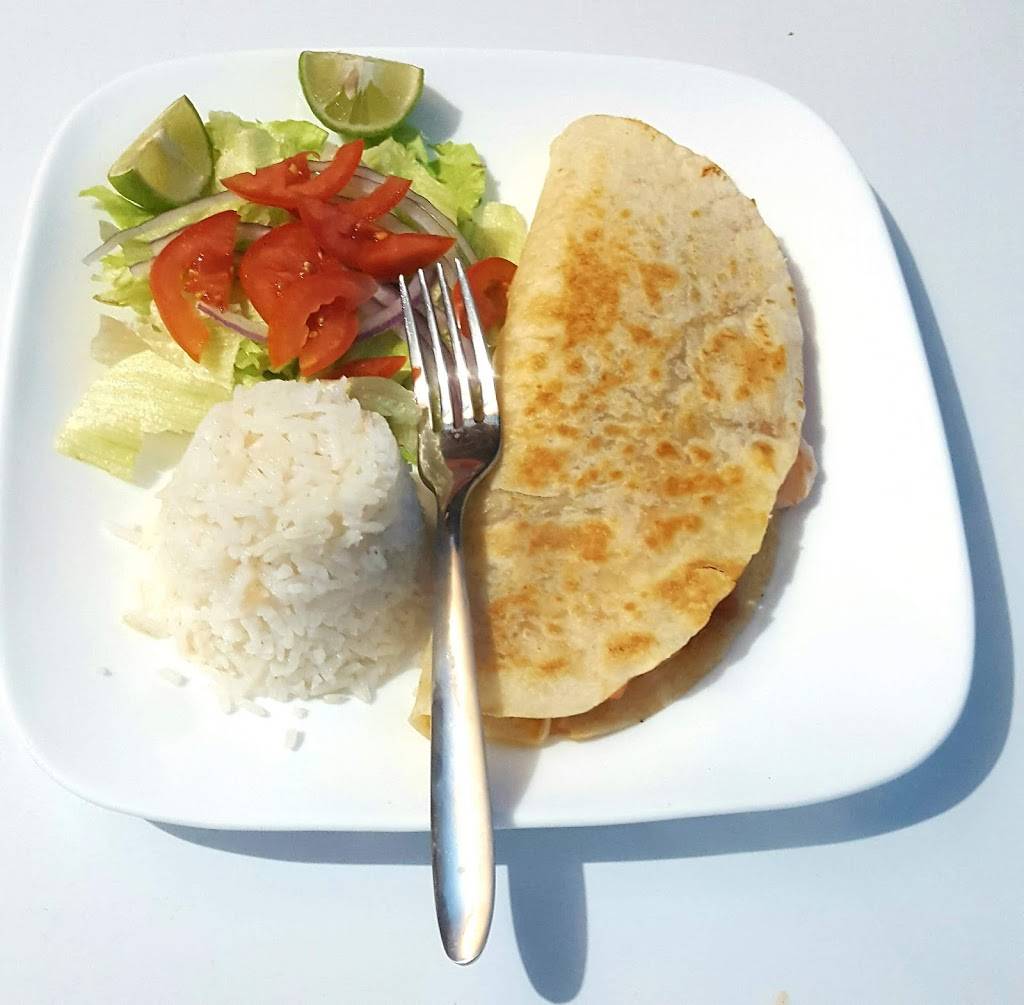 Mariscos "La Carreta" | restaurant | Gold Coast, Baja California, Mexico | 016611138529 OR +52 661 113 8529