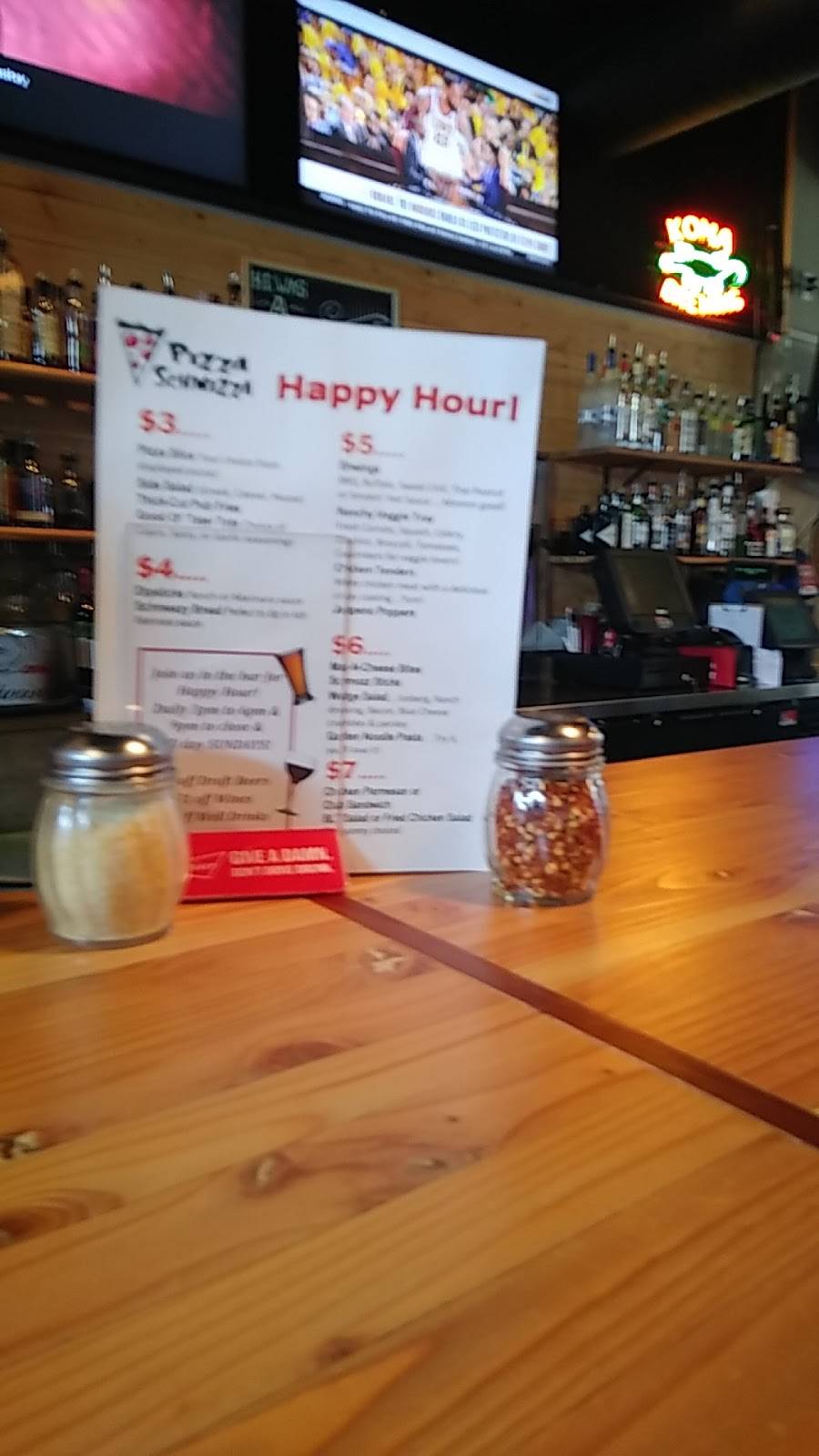 Schmizza Pub & Grub | restaurant | 851 SW 1st Ave, Canby, OR 97013, USA | 5032632300 OR +1 503-263-2300