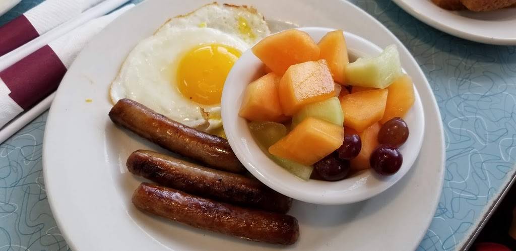 White Palace Grill | restaurant | 1159 S Canal St, Chicago, IL 60607, USA | 3129397167 OR +1 312-939-7167