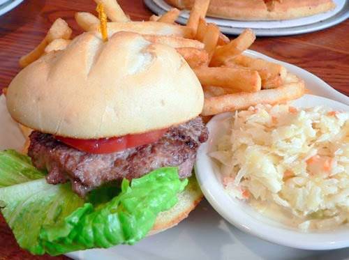 Mystic Pizza II | meal takeaway | 209 Providence-New London Turnpike, North Stonington, CT 06359, USA | 8605993111 OR +1 860-599-3111