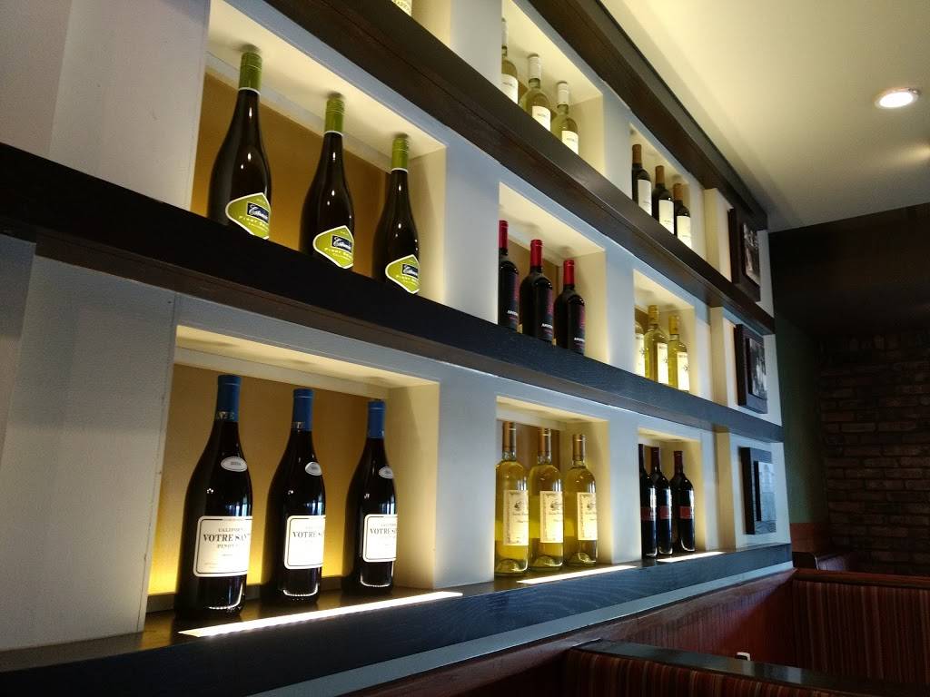 Carrabbas Italian Grill | restaurant | 1999 N Congress Ave, Boynton Beach, FL 33426, USA | 5617345152 OR +1 561-734-5152