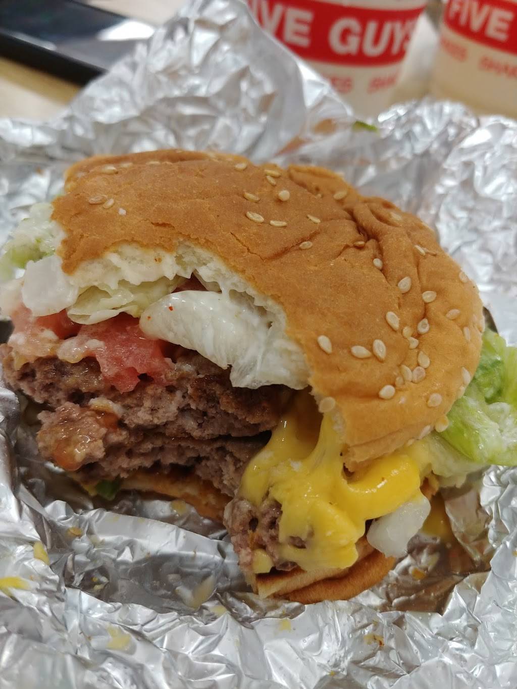Five Guys | meal takeaway | 2185 SE Federal Hwy, Stuart, FL 34994, USA | 7722835454 OR +1 772-283-5454