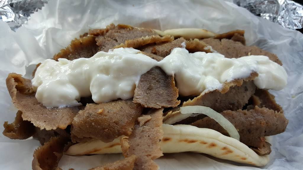 Oakland Gyros | restaurant | 2867 N Oakland Ave, Milwaukee, WI 53211, USA | 4149631393 OR +1 414-963-1393