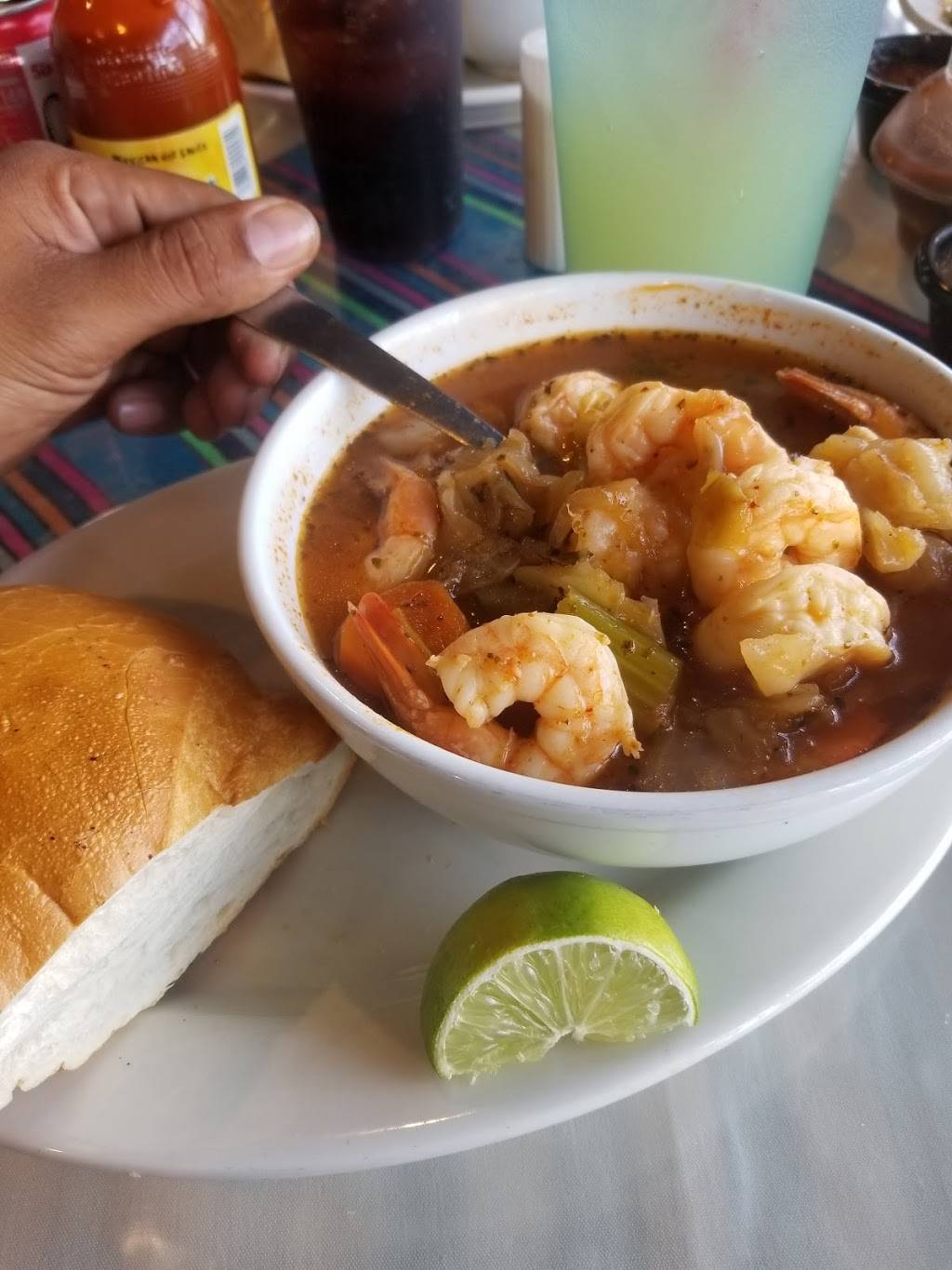 Vallarta Seafood & Grill | restaurant | 1108 W Seminary Dr, Fort Worth, TX 76115, USA | 8179239444 OR +1 817-923-9444