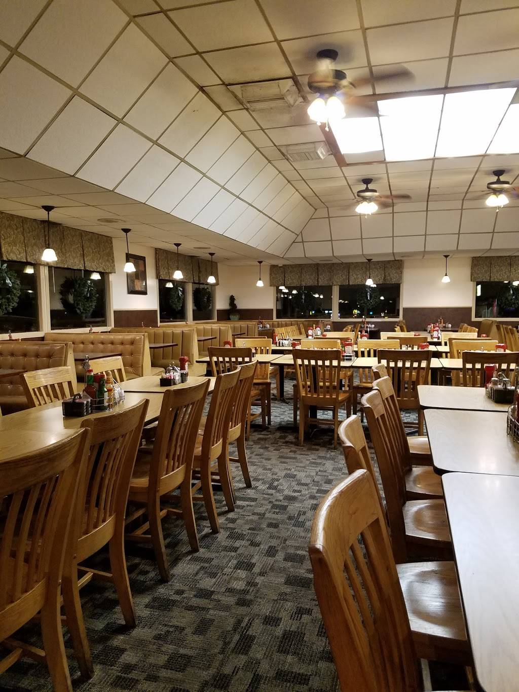 Belgian Waffle & Omelet Inn | restaurant | 7331 S 900 E, Midvale, UT 84047, USA | 8015665731 OR +1 801-566-5731