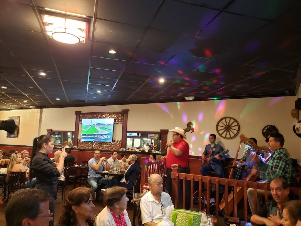 Rancho Nando SteakHouse & Bar | restaurant | 5200 N University Dr, Lauderhill, FL 33351, USA | 9543683938 OR +1 954-368-3938