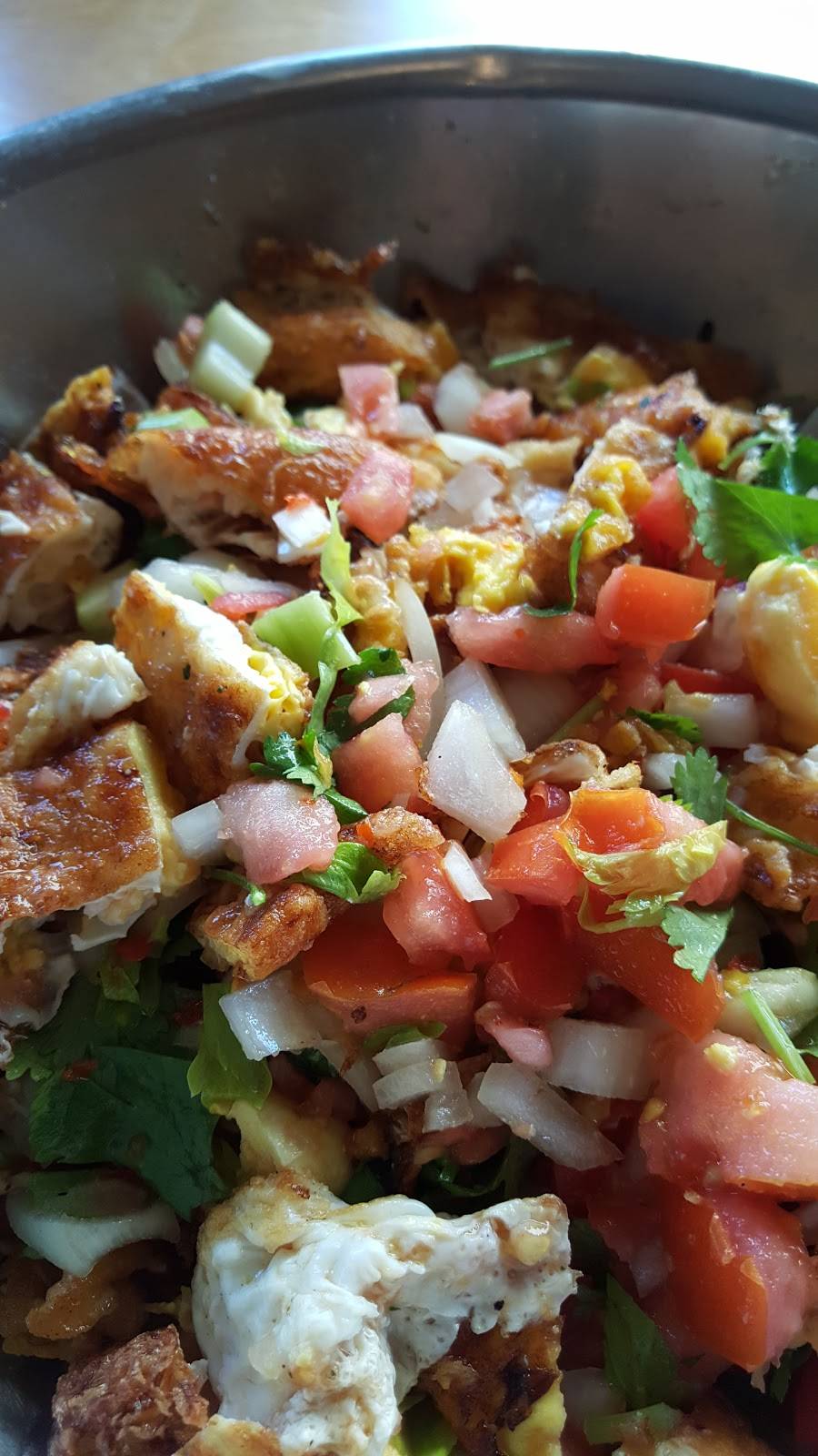 Dib Sushi Bar and Thai Cuisine | restaurant | 1025 W Lawrence Ave, Chicago, IL 60640, USA | 7735610200 OR +1 773-561-0200