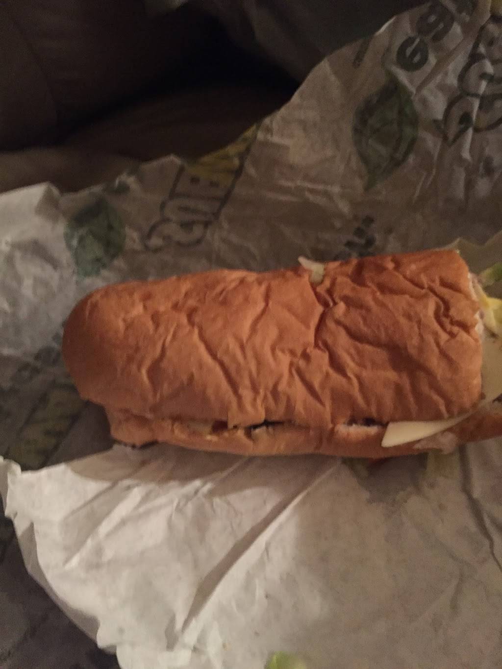 Subway | restaurant | 15031 SE McLoughlin Blvd, Milwaukie, OR 97267, USA | 5037861660 OR +1 503-786-1660