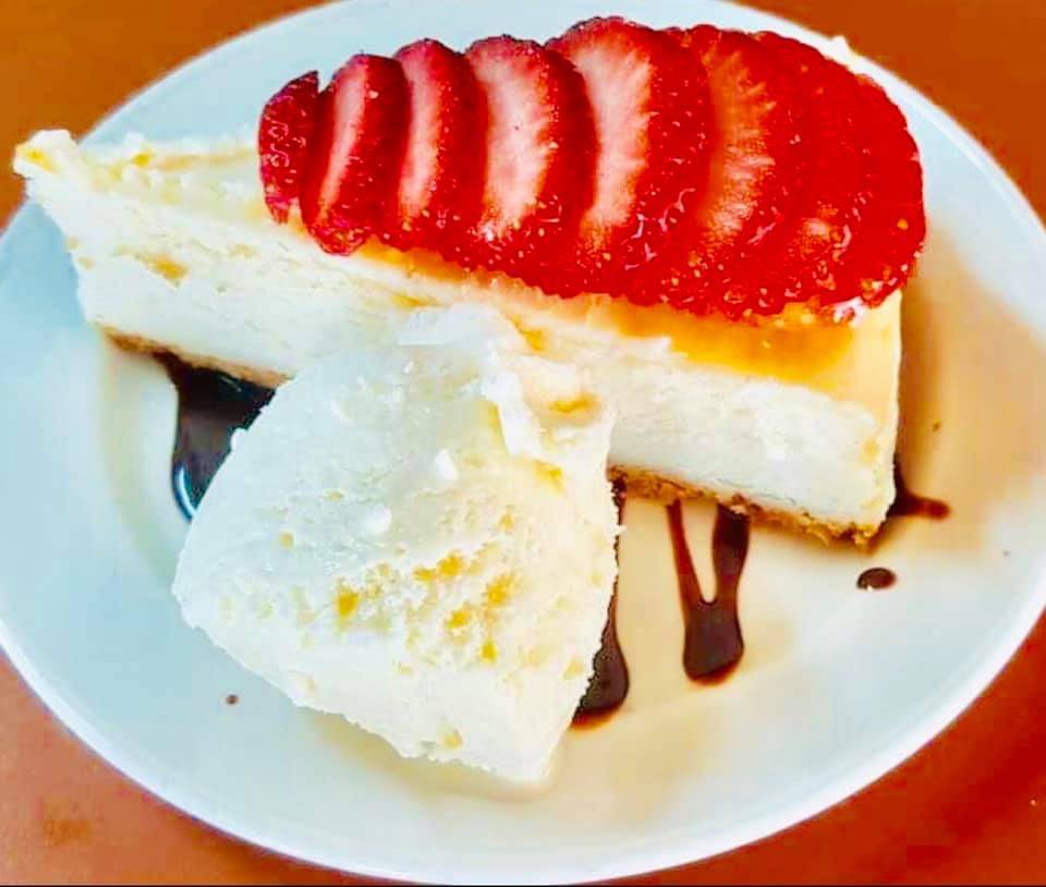 KM52 Surf-N-Turf | restaurant | Calle General Lázaro Cárdenas, 22703 Rosarito, B.C., Mexico | 016611041410 OR +52 661 104 1410