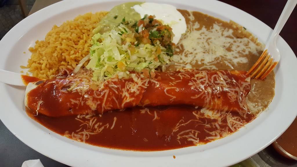 Daviss Pinata Mexican Grill | restaurant | 305 1st St, Davis, CA 95616, USA | 5307505001 OR +1 530-750-5001