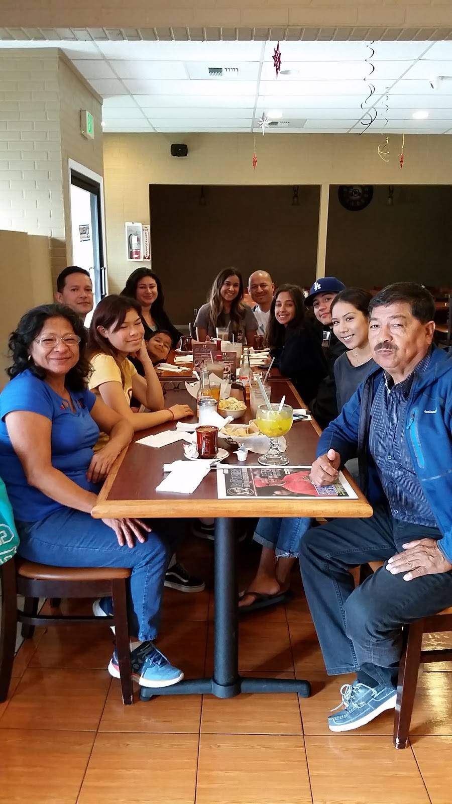 El Cafetal | restaurant | 4929 Santa Monica Blvd, Los Angeles, CA 90029, USA | 3236602953 OR +1 323-660-2953