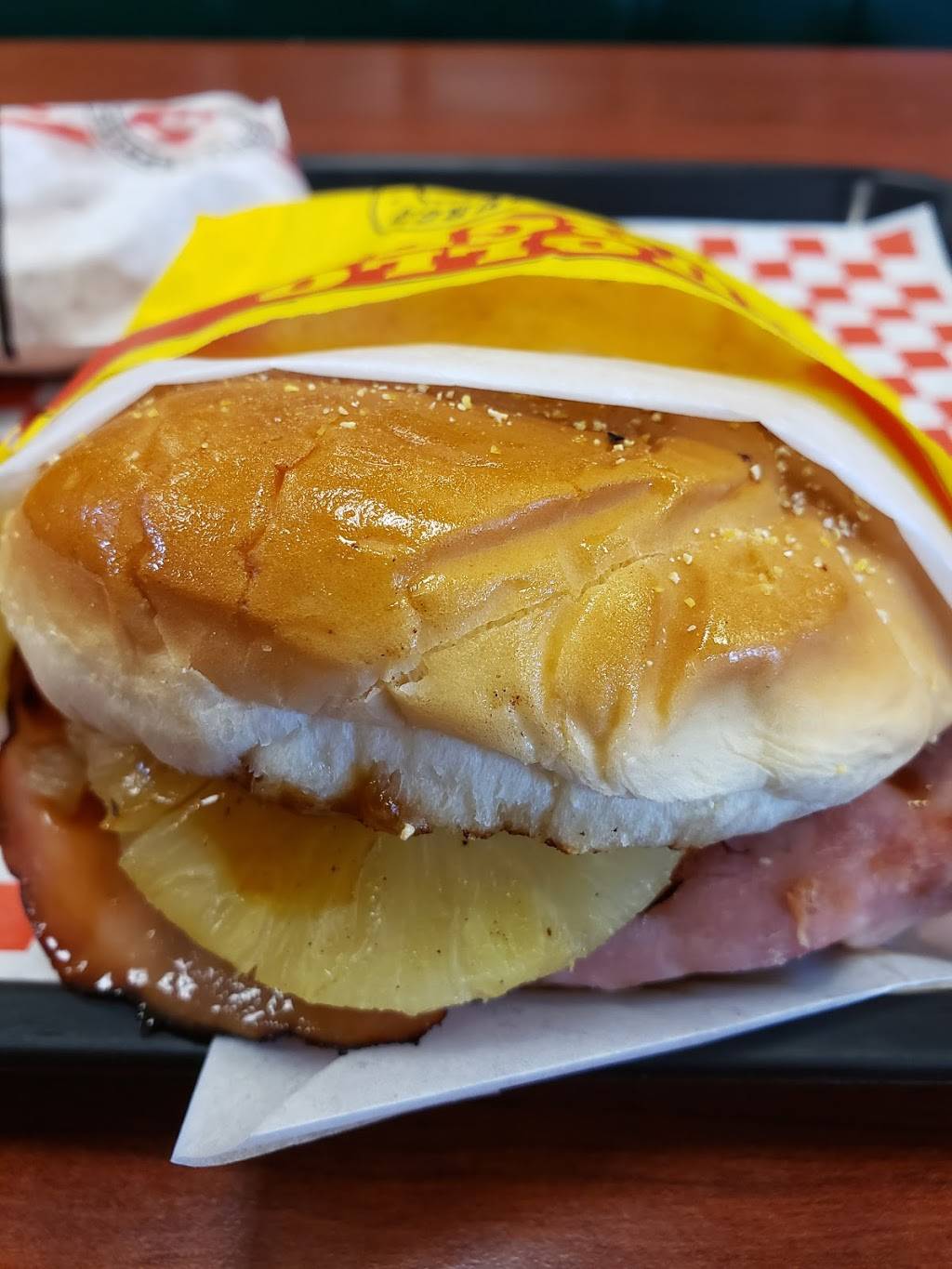 Apollo Burger | restaurant | 590 E 1100 N, North Salt Lake, UT 84054, USA | 8012922829 OR +1 801-292-2829