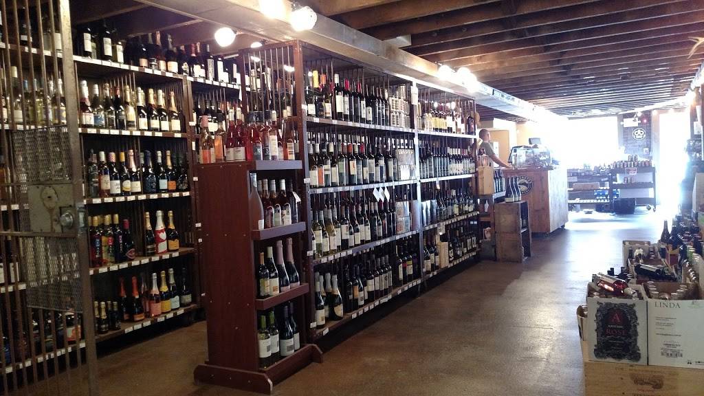 Benchmark Provisions Beer and Wine | meal takeaway | 122 Depot St, Boone, NC 28607, USA | 8283861329 OR +1 828-386-1329