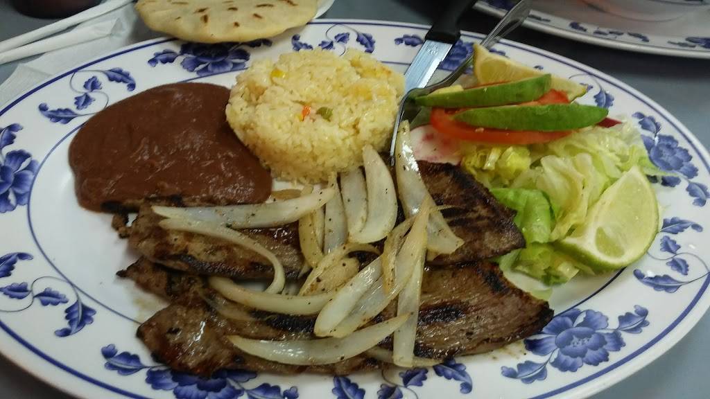 Tanchitos Restaurant | restaurant | 2148 Story Rd #3, San Jose, CA 95122, USA | 4086844416 OR +1 408-684-4416