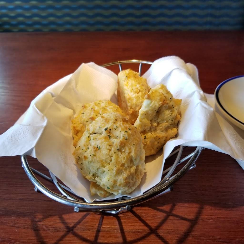 Red Lobster | restaurant | 2355 W New Haven Ave, Melbourne, FL 32904, USA | 3216765111 OR +1 321-676-5111